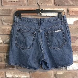 CALVIN KLEIN Woman’s Vintage Easy Fit Denim Jean Shorts 14